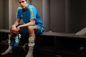 爱游戏体育在线赛事-女子足球全国青训营举办周期性考核加强选拔精准度，女子足球培训